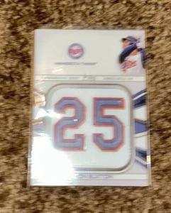 2022 Topps Serie 1 - Trikot Nummer Medaillon Gedenkrelikte #JNM-BBU MIN - Bild 1 von 2