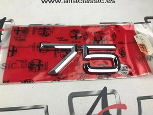 EMBLEMA VERSIÓN “75” ALFA ROMEO ALFA 75 (162) - Picture 1 of 6