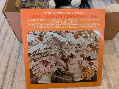 From Under The Christmas Tree -record lp- Bing Crosby-Peggy Lee- SEALED Foto 1 de 4