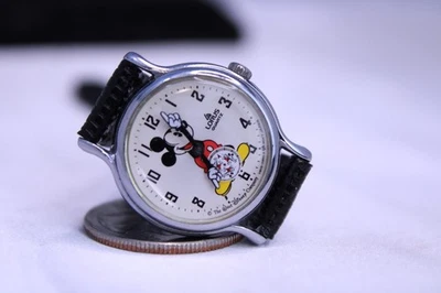 Reloj Disney Mickey Mouse Animado 60 Aniversario 1986 Seiko Lorus con Subesfera Foto 1 de 2