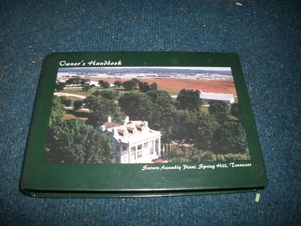 1998 SATURN SL SL1 SL2 SC1 SC2 SW1 SW2 OWNERS MANUAL HARDCOVER BOOK NICE - Image 1 of 1