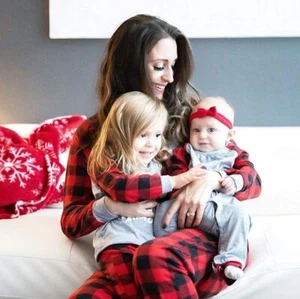 IFFEI Matching Family Pajamas Sets Christmas PJ's with Letter and Plaid Printed - Picture 1 of 4