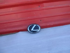 LEXUS NX250 NX350h  FRONT GRILLE EMBLEM OEM 2018 2019 2020 2021 - Picture 1 of 6