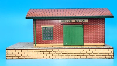 Hornby Meccano O Gauge Tin Printed Goods Depot - Image 1 of 4