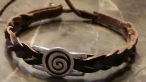 Irisch Zinn Braunes Leder Spiral Gewebt Verstellbar Armband - Bild 1 von 1