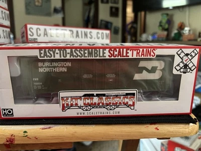 Evan’s (USRE) 5100 RBL Double 8’ Plug Door Box Car Burlington North - Image 1 of 4