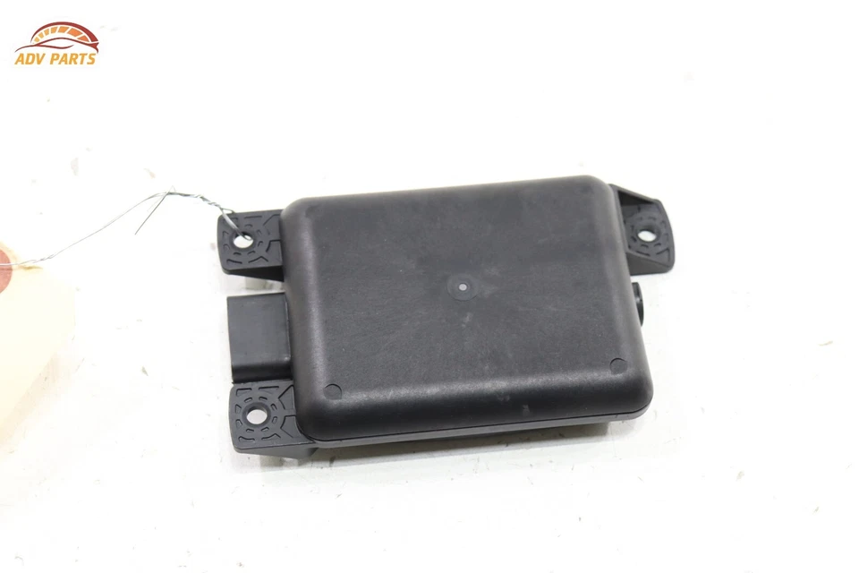 2018-21 CHEVROLET TRAVERSE REAR RIGHT SIDE BLIND SPOT RADAR SENSOR MODULE OEM - Изображение 1 из 4