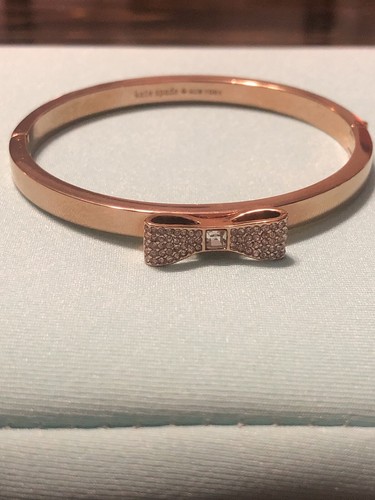 Bracciale Kate Spade con fiocco pavè oro rosa