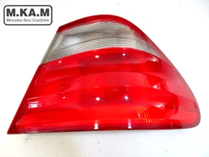 Mercedes Benz Schlussleuchte Rücklicht rechts A2088200264 W208 CLK 2088200264 - Bild 1 von 1