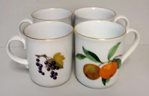 Royal Worcester EVESHAM GOLD ENGLAND 4 pezzi set tazzine da caffè PESCA MORA - Foto 1 di 3