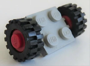 LEGO (4x) 2x2 Plate/Axle with 2 Wheels 15mm D x 6mm, Light Grey, #122c01assy2 - Picture 1 of 1