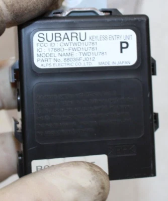 Unidad de entrada sin llave Subaru Impreza 2015-19 STI WRX 2012-14 OEM P/N 88035FJ012 Foto 1 de 4