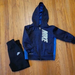 Nike Infantil Cremallera Completa Chaqueta y Pantalones con Capucha Conjunto de 2 Piezas Azul/Negro Niños 18m - Imagen 1 de 13