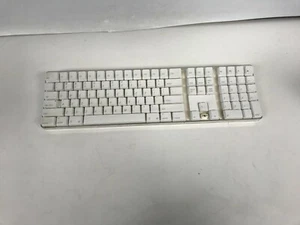 Apple A1016 Wireless Keyboard / Numeric Keypad (parts) - Picture 1 of 7