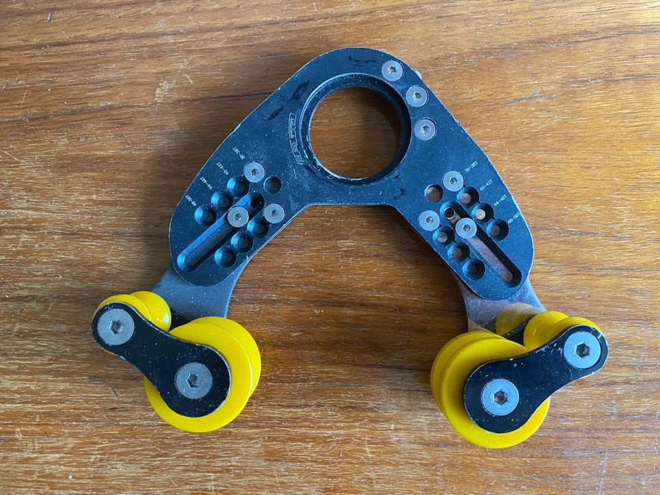 FSA Chain Guide Downhill Bicycle Bash Guard Chain Rollers MTB Idle wheels 36-50T - Image 1 of 4