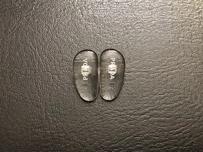 Almohadillas nasales de repuesto de 15 mm para anteojos/gafas de sol PRADA con tornillos plateados  Foto 1 de 4