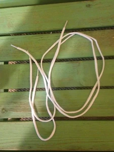 Cordones blancos para zapatos - Imagen 1 de 1