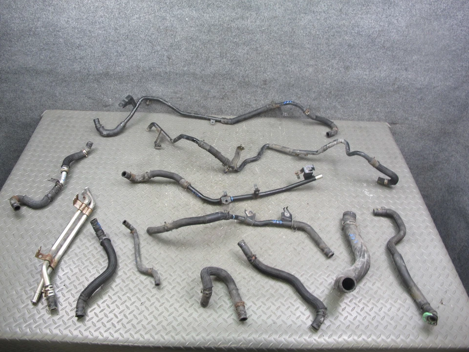 🥇08-12 LEXUS UVF46 LS600hL 12 piezas INVERSOR MOTOR MANGUERA REFRIGERANTE TUBO CONJUNTO OEM Foto 1 de 4