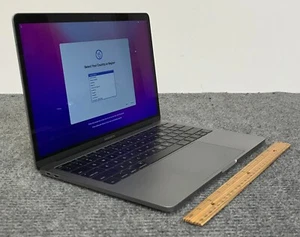 Apple MacBook Pro A1708 BTO/CTO 2017 2K 13.3" Laptop i7-7660U 16GB 512GB NVMe - Picture 1 of 6