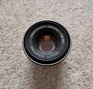 PENTACON Electric 50mm f/1.8 MC Prime Lens for M42 fit - Picture 1 of 3