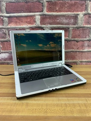 Dell Inspiron 700m Retro Gaming Laptop Pentium M 1.60GHz 512MB RAM (Windows XP) - Image 1 of 4