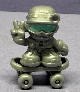Tech Deck Dudes Series 1 Ultra Rare Army Troop Captain Kickflip with Skateboard - Picture 1 of 6
