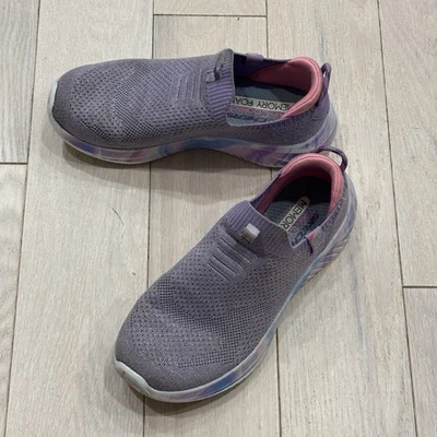 Zapatillas deportivas Skechers de punto suave sin cordones manos libres lavanda para niñas - EE. UU. 2  Foto 1 de 4