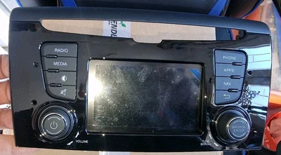  LANCIA YPSILON  RADIO / DAB  BLUETOOTH  NAVIGATORE TOUCH SCREEN+CODE - Immagine 1 di 3