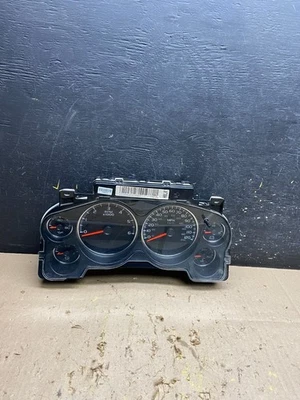 2009 to 2013 Chevrolet Avalanche Cluster Gauge Speedometer u5661 DG - image 1 of 4