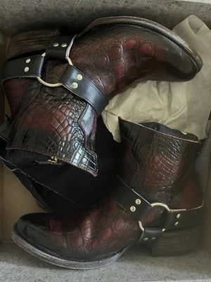 BOTINES FREEBIRD SANTIAGO ROJO COCO ARNÉS Foto 1 de 4