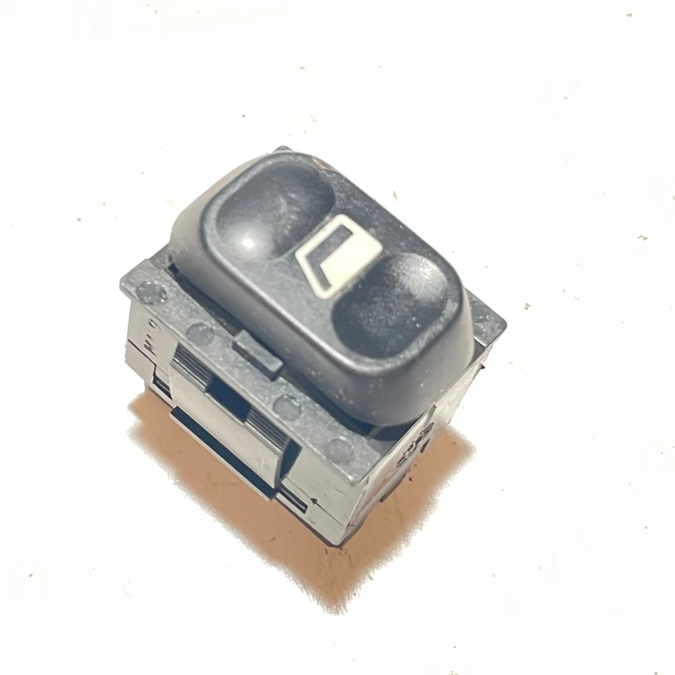 BOTÓN MANDO INTERRUPTOR VENTANA CITROEN BERLINGO MK1 04-05 Foto 1 de 2