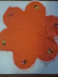 Vintage Embroidered Table Runner Doiley Orange Fruit - Picture 1 of 5