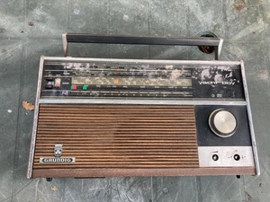 Grundig Yacht Boy 210 Radio Wireless Receiver 1970s RESTORATION SPARES OR REPAIR - Picture 1 of 3