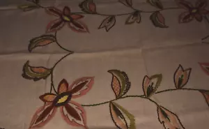 Alte Tischdecke Tafeltuch handbestickt bunte Stickerei 160 x 130 cm (11439) - Bild 1 von 9