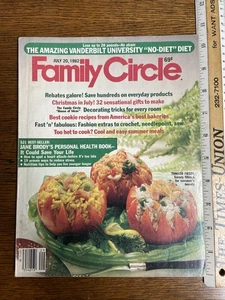 Vintage Family Circle Magazine Vanderbilt University No Diet Diet July 20 1982 - Picture 1 of 9