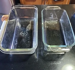 TWO Vintage PYREX Loaf Baking Bread Pans clear Glass 2 Quart & 8" x 4" - Picture 1 of 3