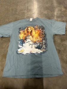 Vintage Taylor Swift Shirt Debut Album 2007 1st Tour Original Size M - Picture 1 of 4