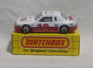 MJ7 Matchbox - Yellow Box - MB10 Buick Le Sabre - White - Picture 1 of 5