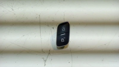 FORD C-MAX II DXA/CB7, DXA/CEU Zentralverriegelungsschalter F1ET14017AB 28644854 - Immagine 1 di 4