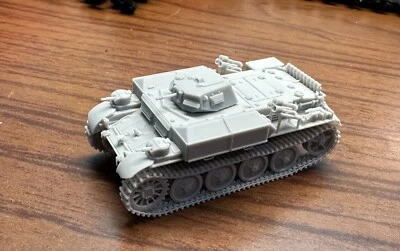 Tanque impreso en 3D 1/72 alemán Pzkpfw II Ausf.D "Flamingo" Foto 1 de 4