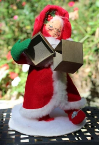 Annalee 1997 Navidad 9" Mrs Santa de colección con regalos - Imagen 1 de 4