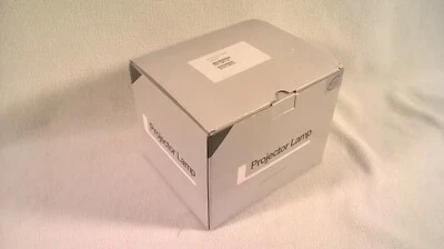 Nuevo BOMBILLA con carcasa para proyector SANYO POA-LMP116 180 días de garantía Foto 1 de 3