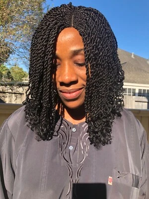 Peluca trenzada... Peluca rizada.Lista para enviar...La longitud es de 14 pulgadas de largo. Foto 1 de 4