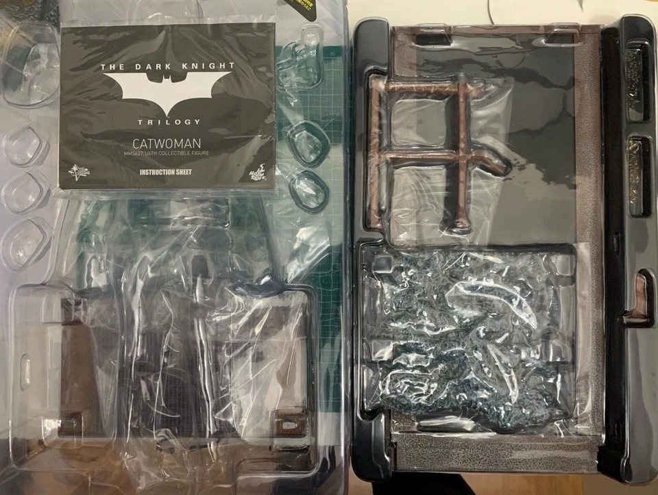 Figura de pie 1/6 The Dark Knight Trilogy MMS627 HT Catwoman Accesorios Hot Toys Foto 1 de 1