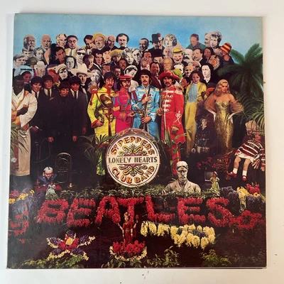 SHZE 401 The Beatles Sgt. Pepper's Lonely Hearts Club Band Cover NM- Vinyl VG+ - Bild 1 von 4