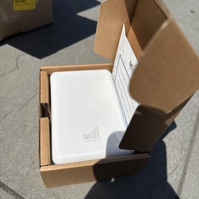 Juniper Networks AP12 White NEW - Image 1 of 2