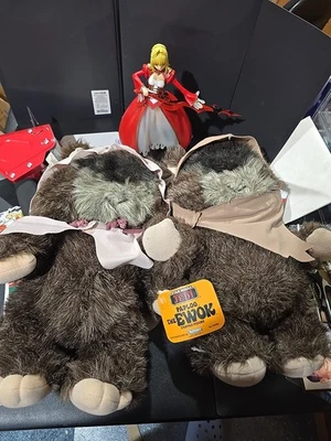 Lote de figuras de peluche Kenner Tag vintage 1984 Star Wars ROTJ Paploo EWOK (2) Foto 1 de 4