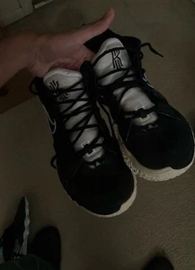 Kyrie 7 Basketball Shoes - Picture 1 of 5