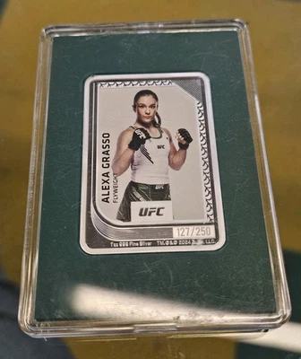 Moneda de plata comercial Alexa Grasso 2024 $2 UFC Mint Niue Nueva Zelanda como nueva certificado de autenticidad #127/250 Foto 1 de 4