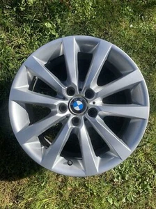 original 5er F10 F11 BMW Alufelge V Speiche 328 Styling 8x18 ET30 6790173 - Bild 1 von 4